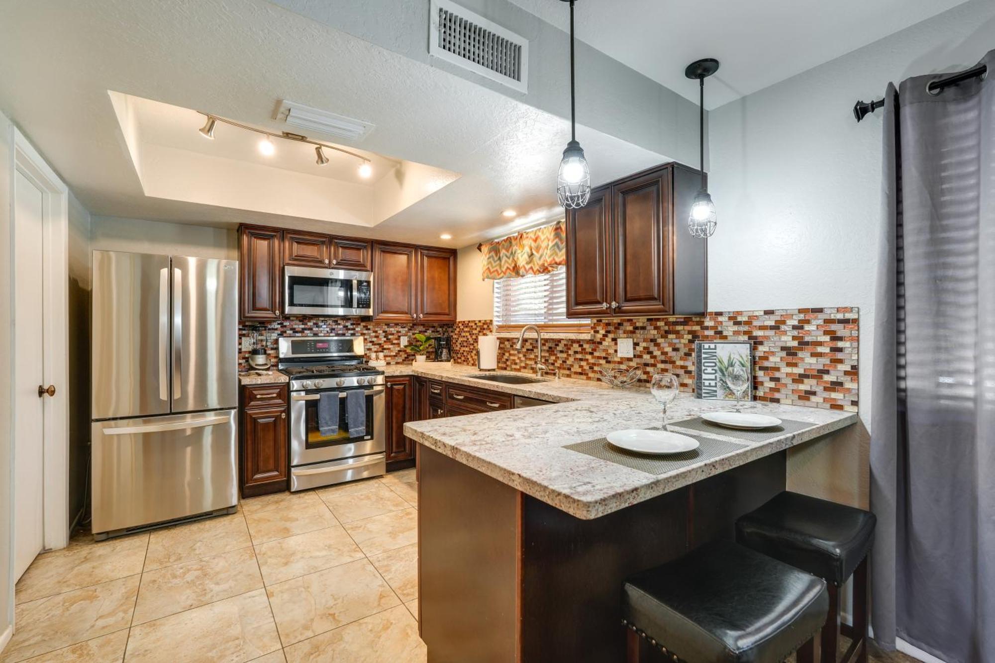 Phoenix Home With Pool About 10 Mi To Camelback Mtn מראה חיצוני תמונה